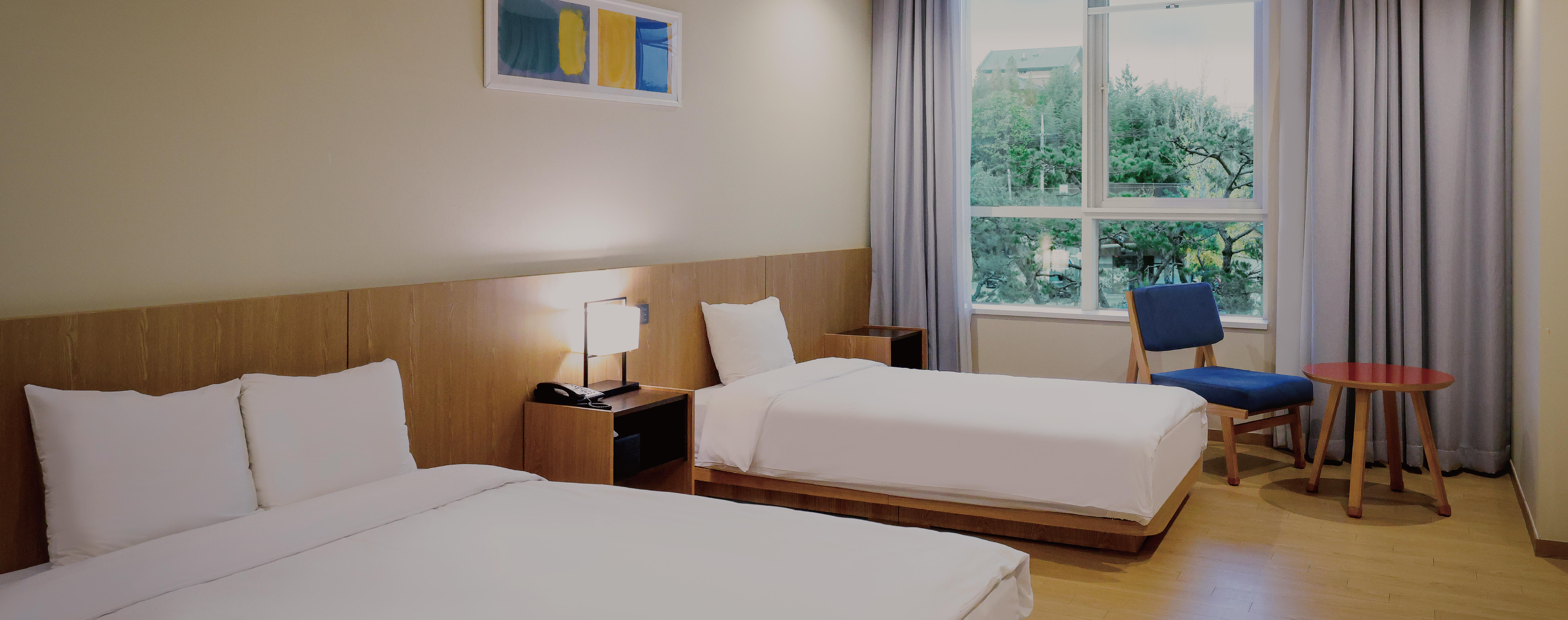 room-card-img-0